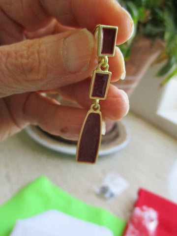 Modernesque, 1.5", clip on earrings
