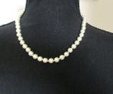 Lovely faux pearl necklace, 8"